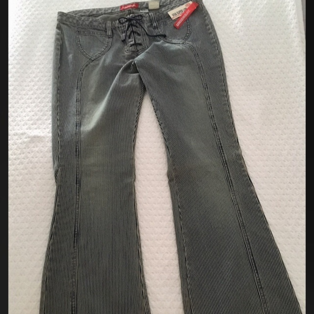 Vintage 98’ Union Bay, LowLow Rise, Lace up, Jeans